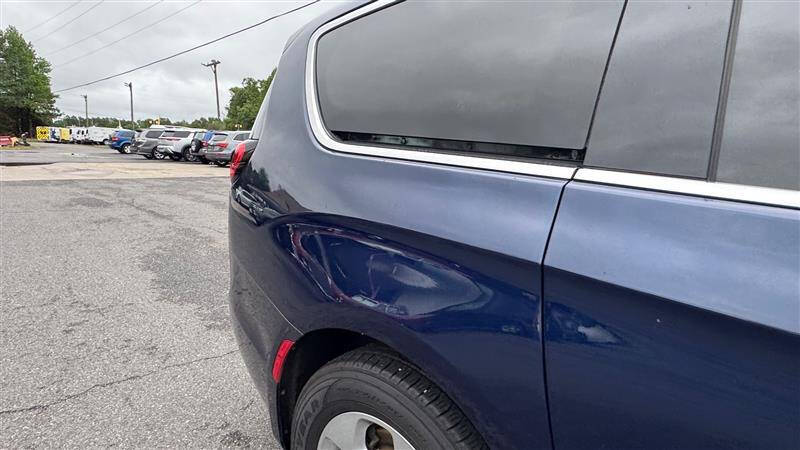 2017 Chrysler Pacifica Touring-L Plus