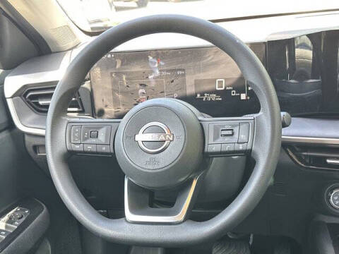 2025 Nissan Kicks S
