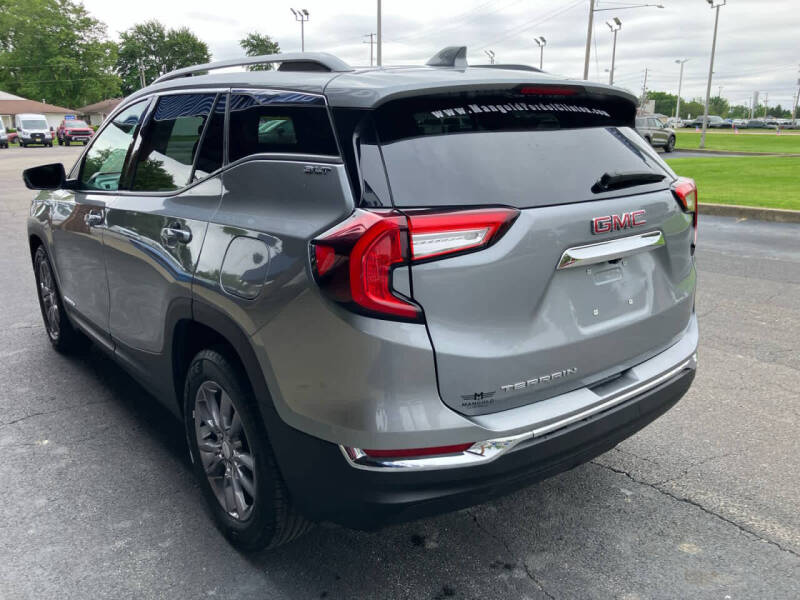 2024 GMC Terrain SLT