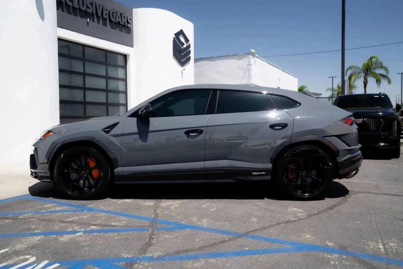 2024 Lamborghini Urus Performante