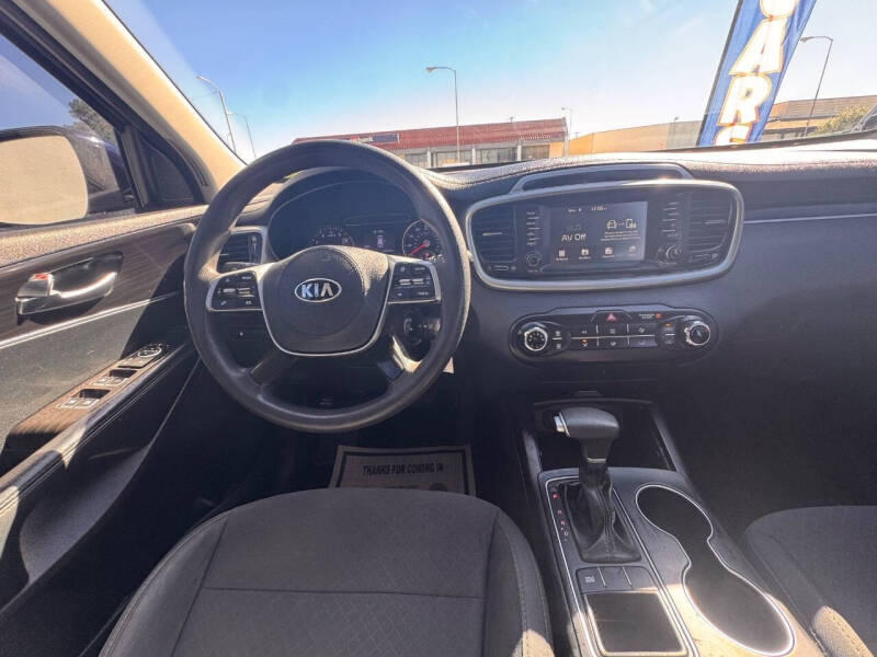 2020 Kia Sorento LX