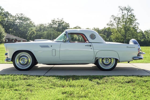 1956 Ford Thunderbird