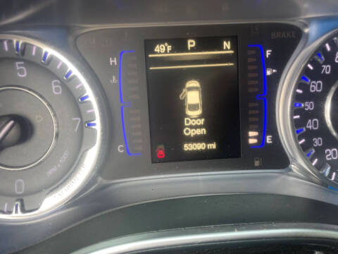 2016 Chrysler 200 Touring