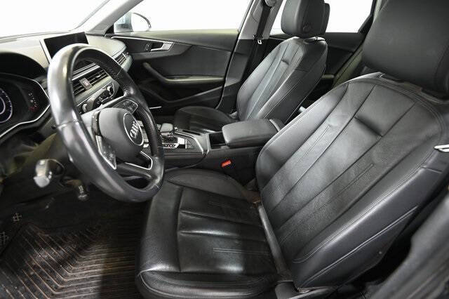 2019 Audi A4 quattro Premium Plus 45 TFSI
