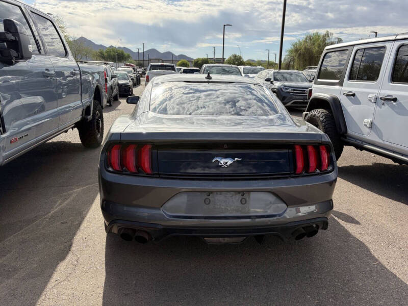 2022 Ford Mustang EcoBoost