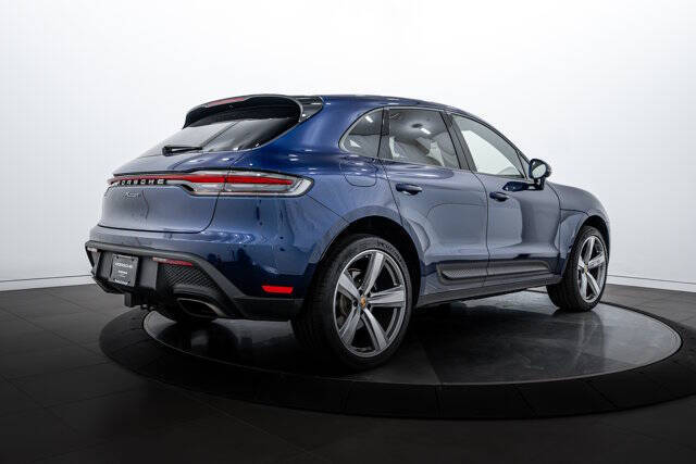 2025 Porsche Macan