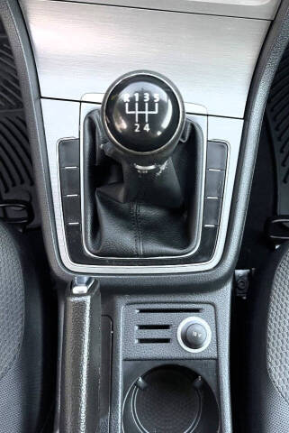 2015 Volkswagen Golf TSI Launch Edition