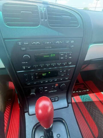2005 Ford Thunderbird Deluxe