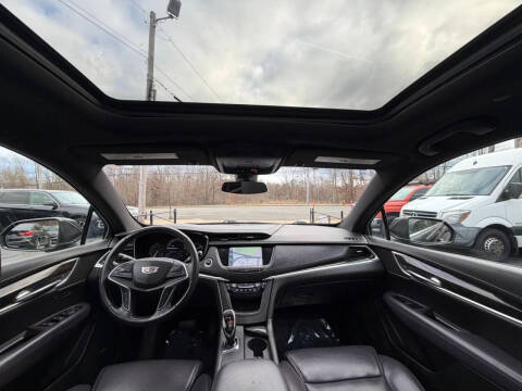 2017 Cadillac XT5 Premium Luxury