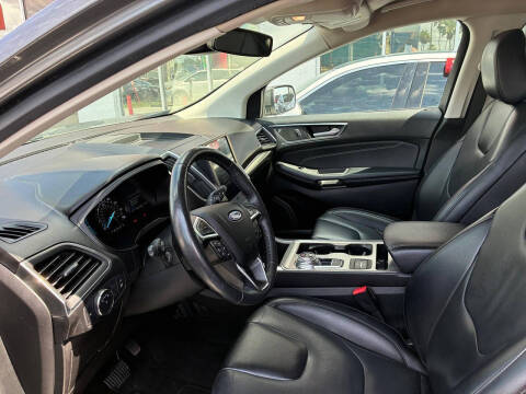 2022 Ford Edge Titanium