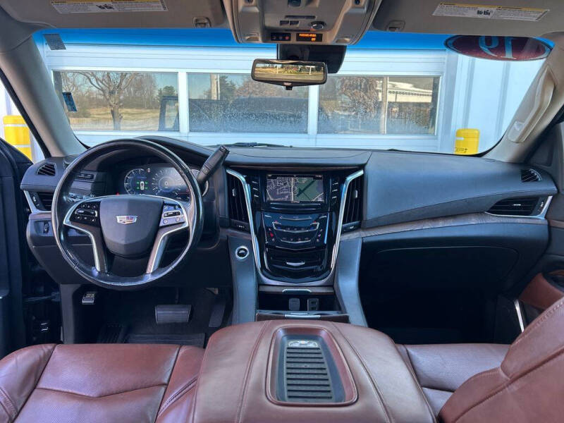 2019 Cadillac Escalade Luxury