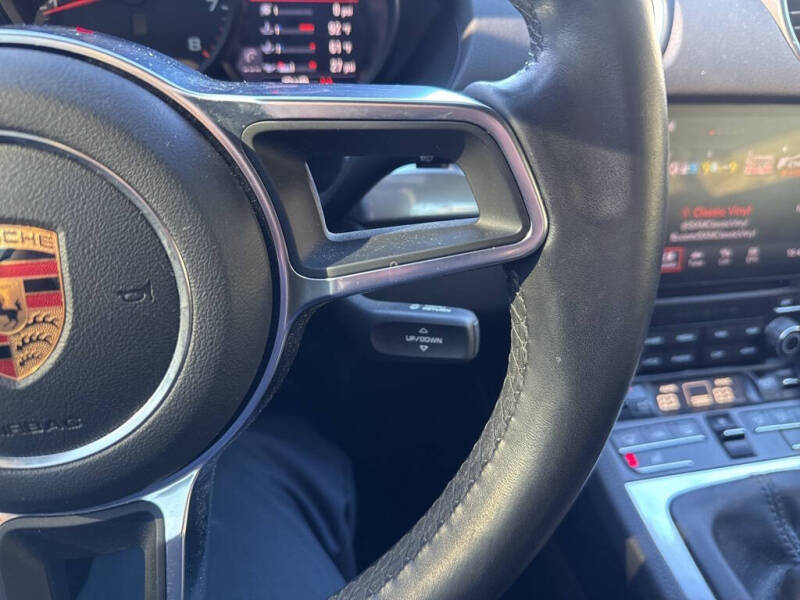 2019 Porsche 718 Cayman