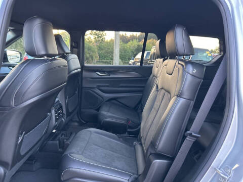 2025 Jeep Grand Cherokee L Altitude