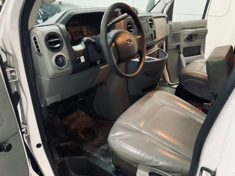 2015 Ford E-Series E-350 SD