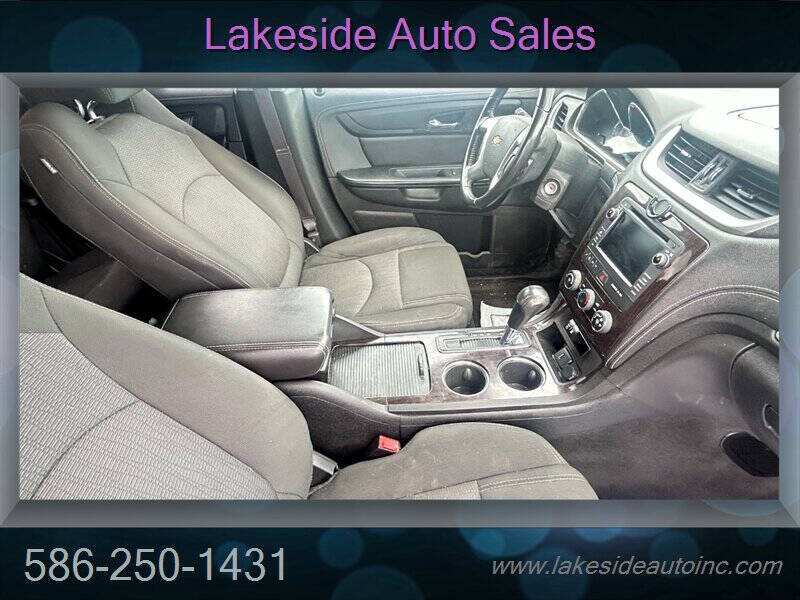 2017 Chevrolet Traverse LT