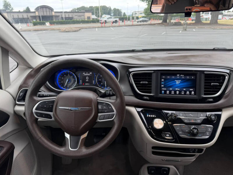 2019 Chrysler Pacifica Touring