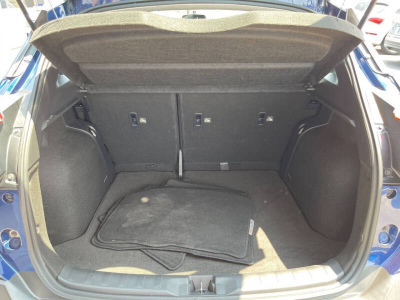 2019 Nissan Kicks SR