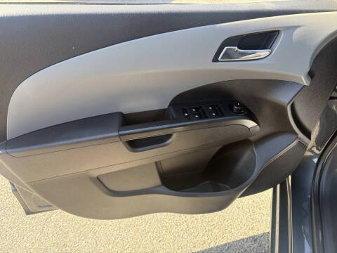 2013 Chevrolet Sonic LT Auto