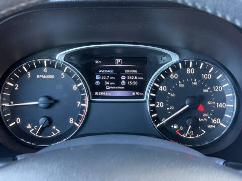 2017 Nissan Pathfinder SV