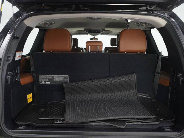 2016 Toyota Sequoia Platinum