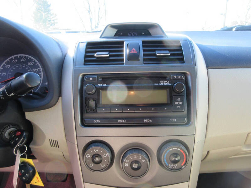 2012 Toyota Corolla LE