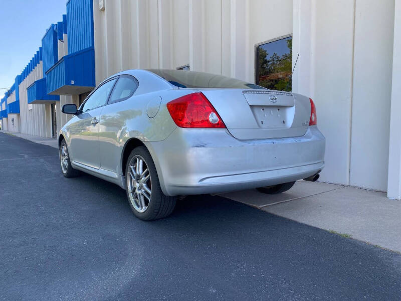 2005 Scion tC