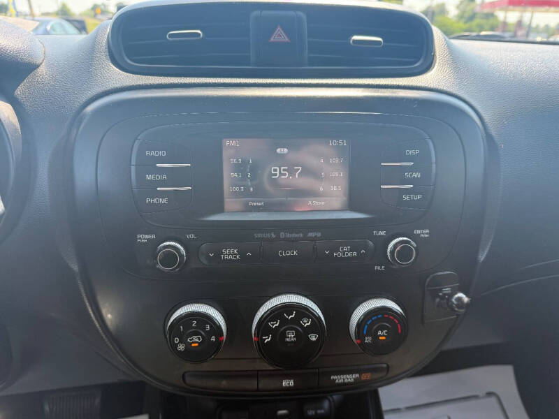 2016 Kia Soul +