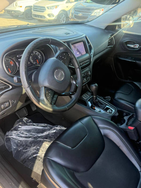 2019 Jeep Cherokee Altitude