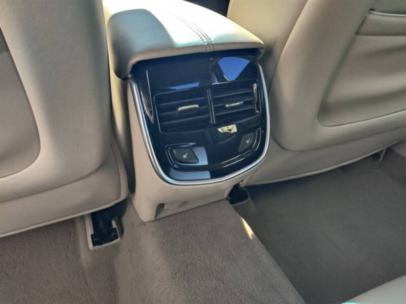 2014 Cadillac XTS Luxury Collection