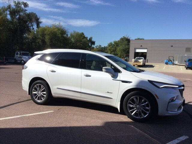 2024 Buick Enclave Avenir