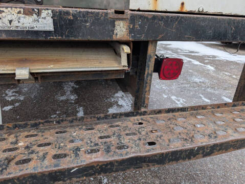 2004 Ford E-Series E-350 SD