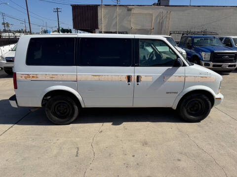2000 GMC Safari SL