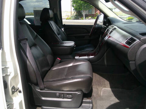 2010 Cadillac Escalade Luxury