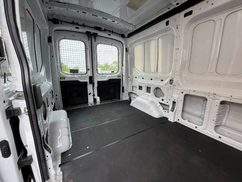 2023 Ford Transit 250