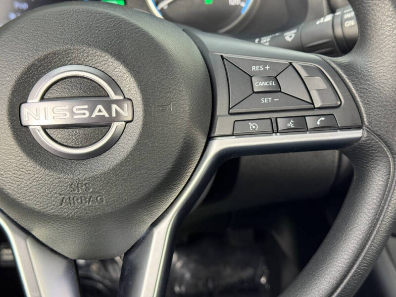 2025 Nissan LEAF S