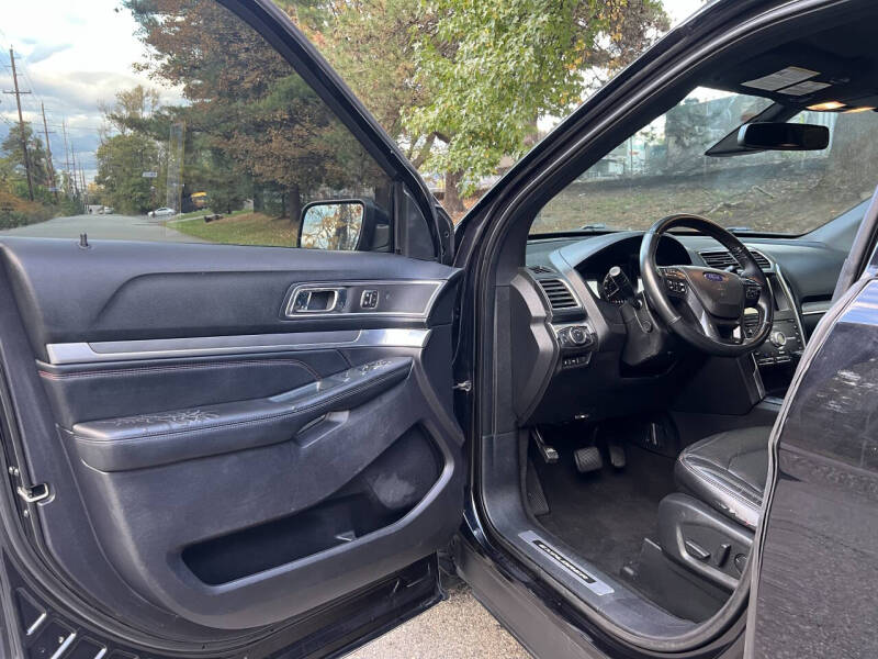 2019 Ford Explorer Sport