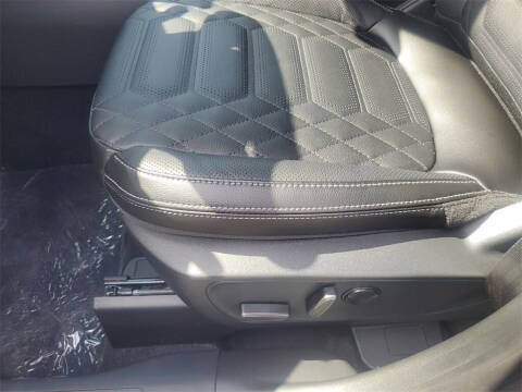 2024 Ford Escape Platinum