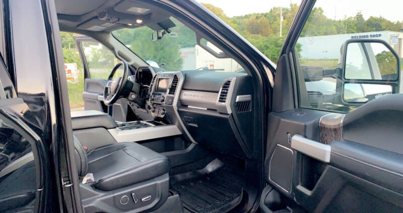 2017 Ford F-250 Super Duty Lariat photo 15