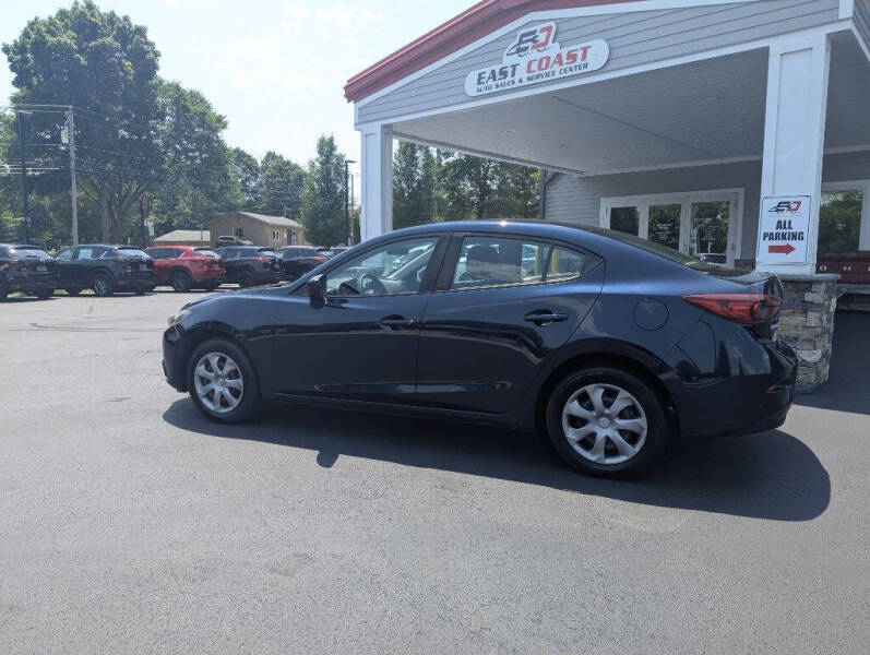 2015 Mazda MAZDA3 i SV