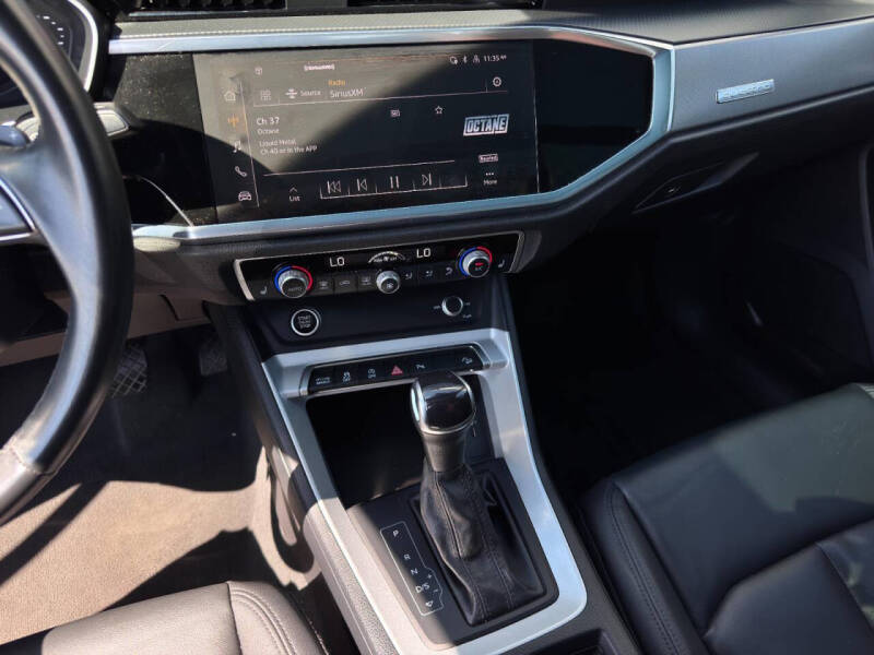 2023 Audi Q3 quattro S line Premium 45 TFSI