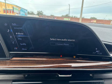 2023 Cadillac Escalade Luxury