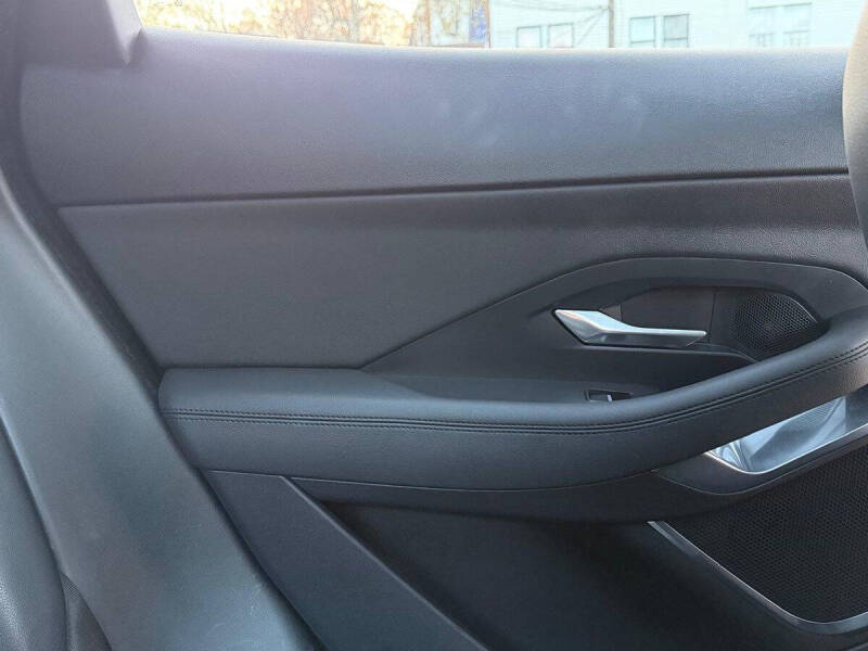 2018 Jaguar E-PACE P250 SE