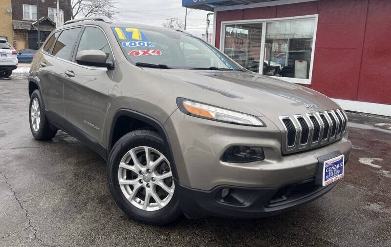2017 Jeep Cherokee for sale at Latino Motors in Aurora IL