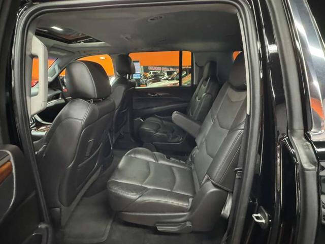 2016 Cadillac Escalade ESV Luxury Collection