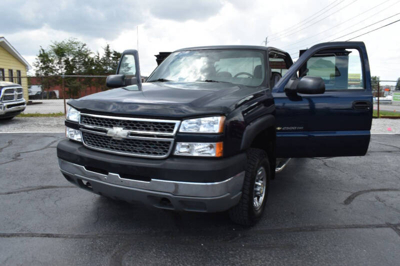 2005 Chevrolet Silverado 2500HD LS