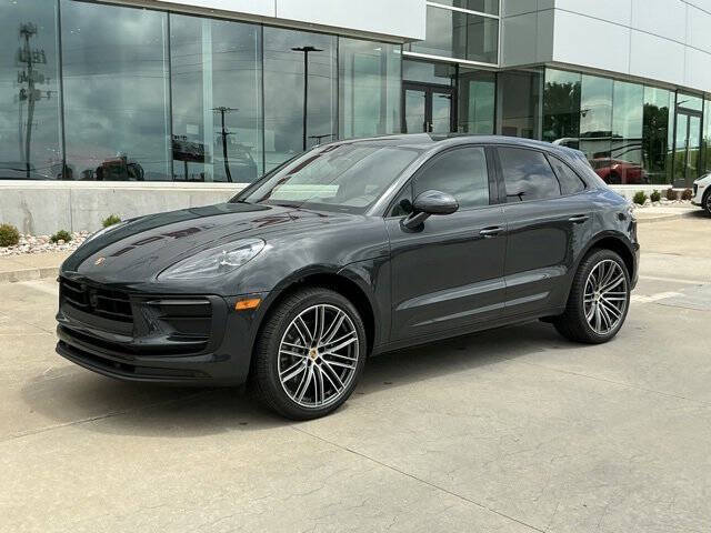 2025 Porsche Macan