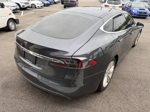 2015 Tesla Model S 70D