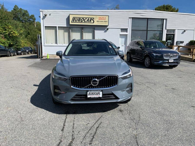 2022 Volvo XC60 B5 Momentum