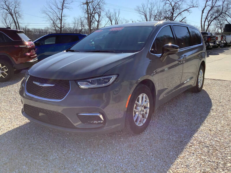 2025 Chrysler Pacifica Select