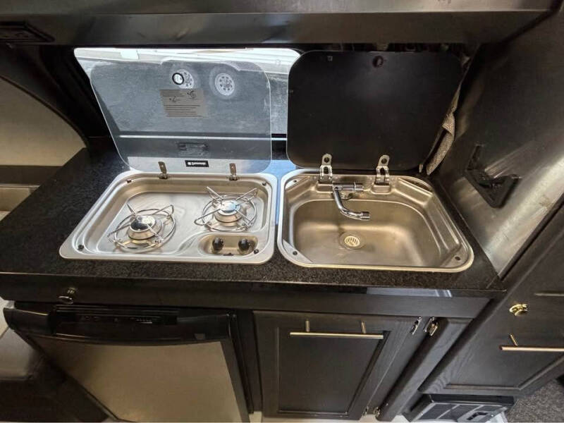 2015 Roadtrek Popular